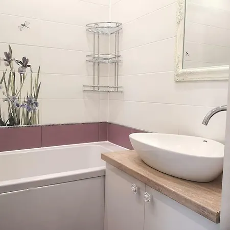 Cozy Apartmets 10 Min To Center Appartamento Narva